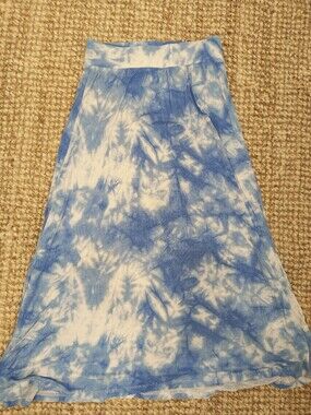Cat & Jack Blue and White Tie-Dye Kids Skirt